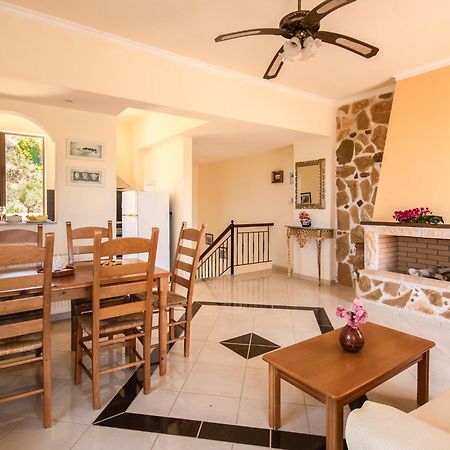 Olive Farm Villa Agia Marina Екстериор снимка