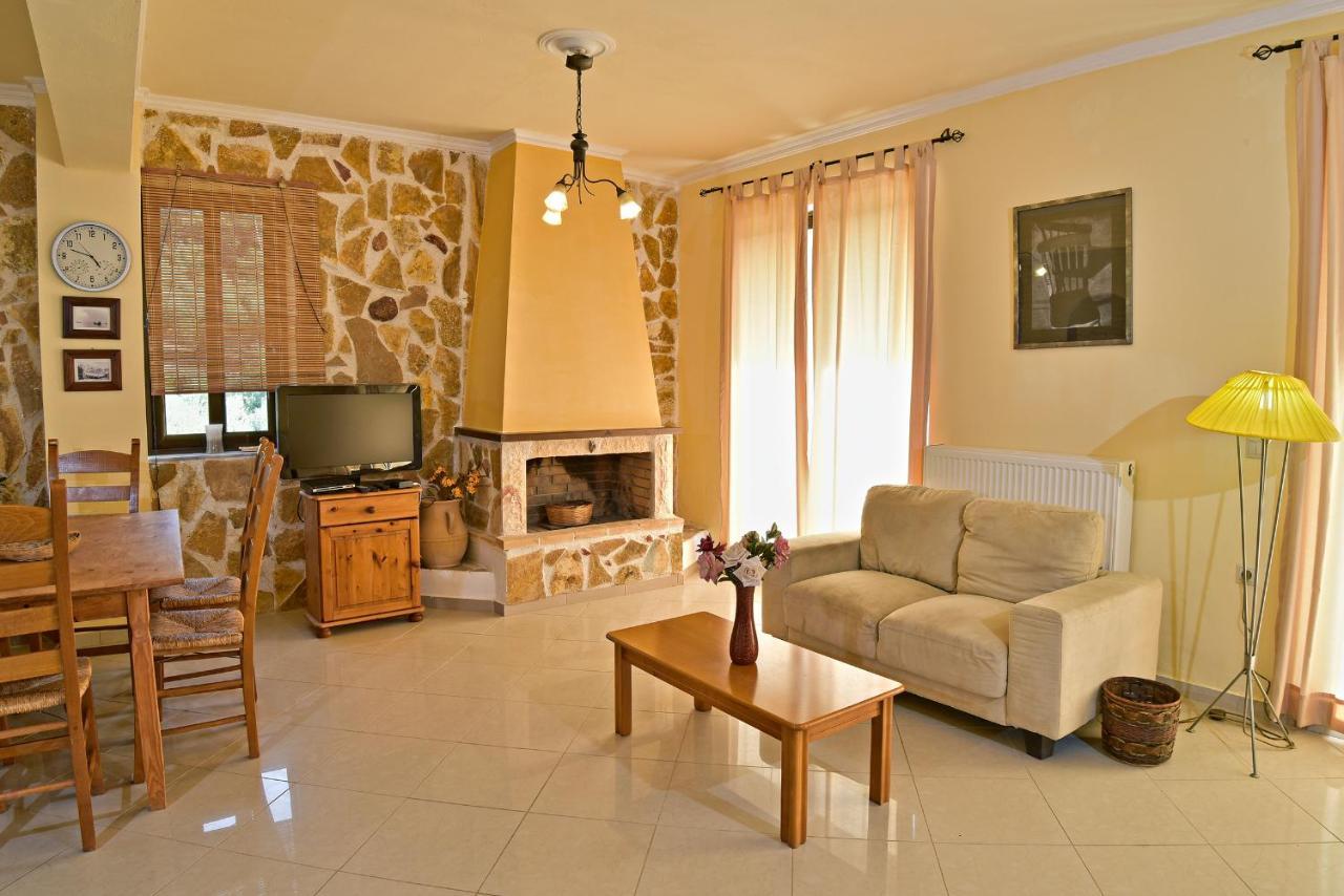 Olive Farm Villa Agia Marina Екстериор снимка