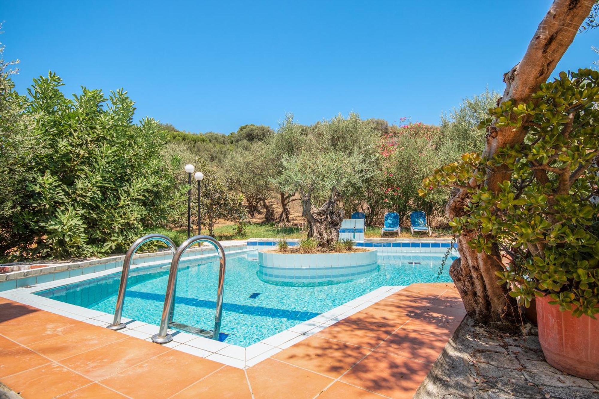 Olive Farm Villa Agia Marina Екстериор снимка